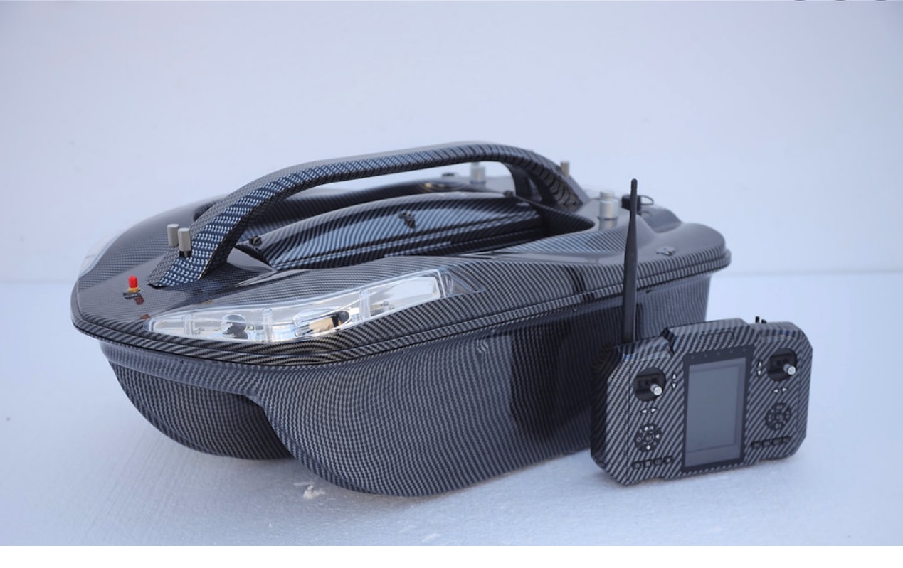 STARS BAIT Boats Loďka TRIMARÁN s GPS a sonarom CARBON