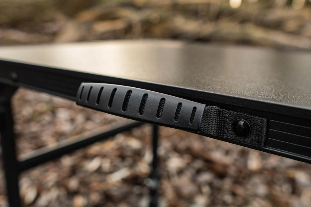 GIANTS FISHING Stolík Folding Table X-Large + taška ZDARMA